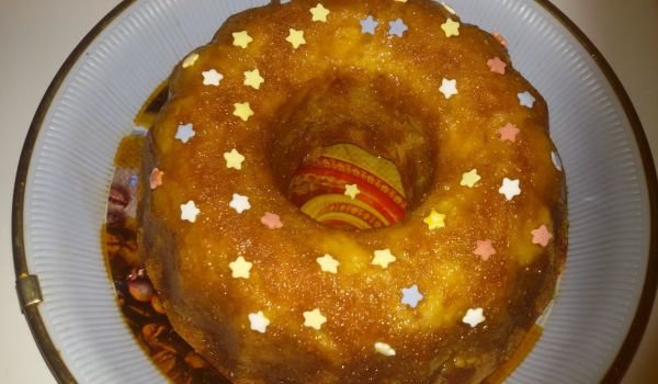 Ябълков кекс с карамелен сос