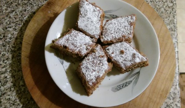 Ябълков кекс с пълнозърнесто брашно