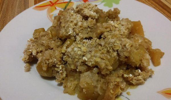 Ябълков крамбъл с овесени ядки