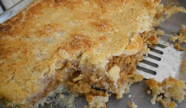 Ябълков сладкиш с грис