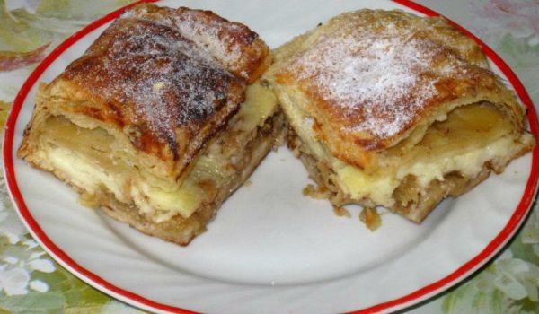 Ябълков сладкиш с пудинг