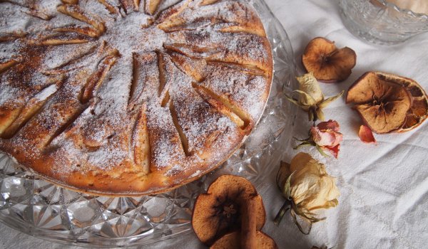 Ябълков сладкиш с рикота