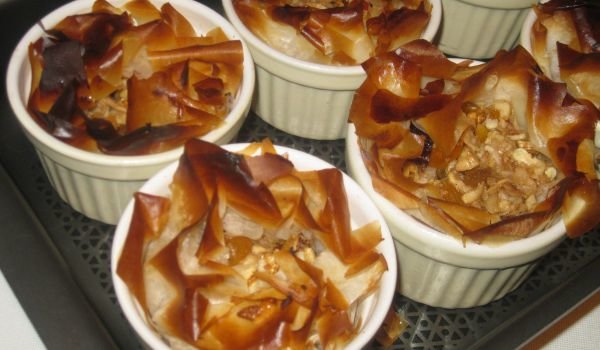 Ябълкови банички в чашка