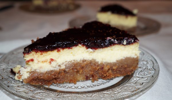 Ягодов чийзкейк с извара