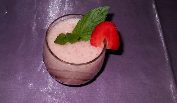 Ягодово смути с мента