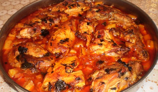 Яхния от пиле с картофи на фурна