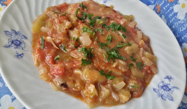 Яхния от сини домати