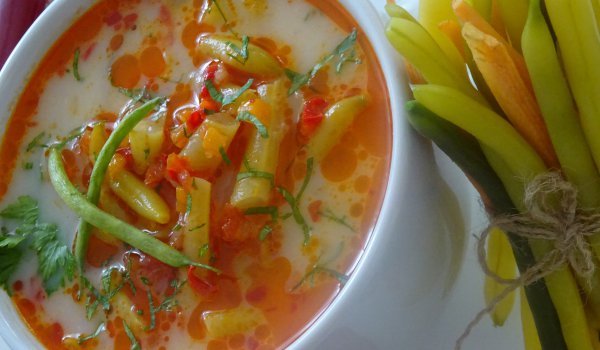 Яхния от зелен фасул с домати