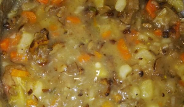 Яхния с гулия