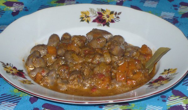 Яхния с пилешки сърца