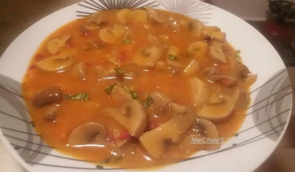 Яхния с пресни гъби и целина