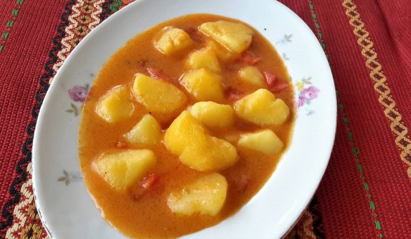 Яхния със сухи чушки