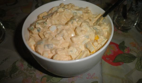 Яйчена салата със самардала