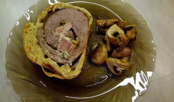 Яйчено-месно руло