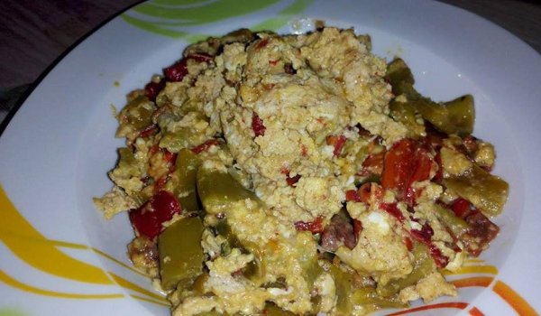 Яйца с печени чушки