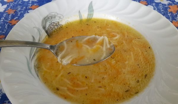 Икономична супа с морков