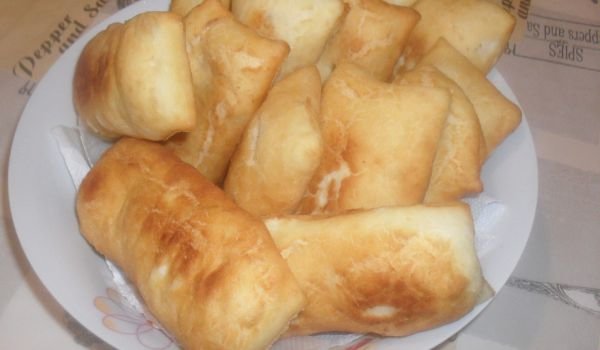 Икономични пирожки с извара