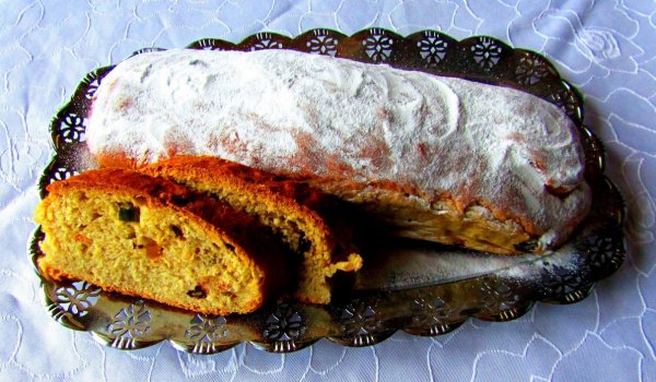 Ирландски сладък хляб със стафиди (Barmbrack)