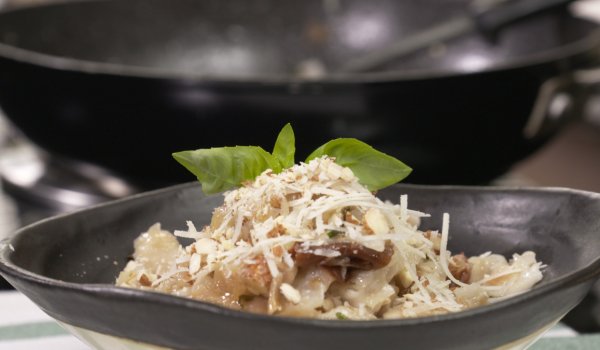 Юфка с масло и бадеми