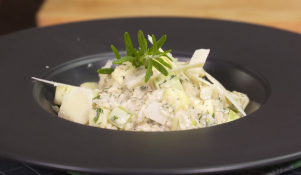Кафяв ориз с тиквички и кисело мляко