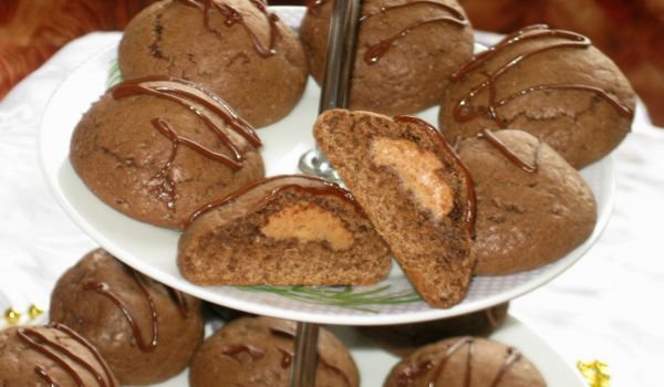Какаови сладки с фъстъчен пълнеж