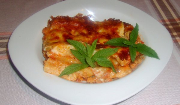 Канелони Болонезе