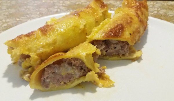 Канелони от палачинки с кайма и вкусна заливка