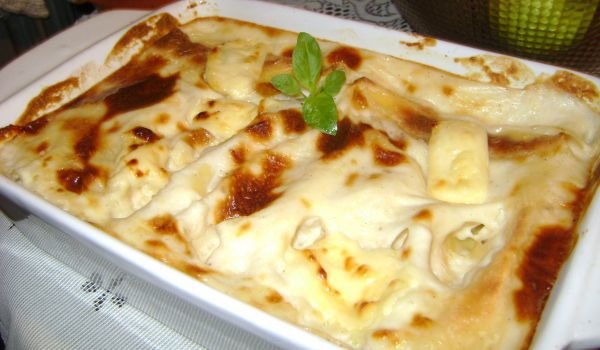 Канелони с три сирена и бешамелов сос