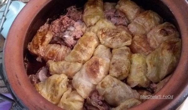 Капама - свински кокали с кисело зеле