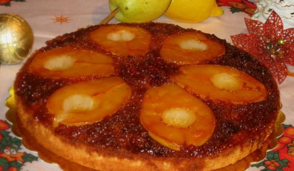 Карамелен сладкиш с круши