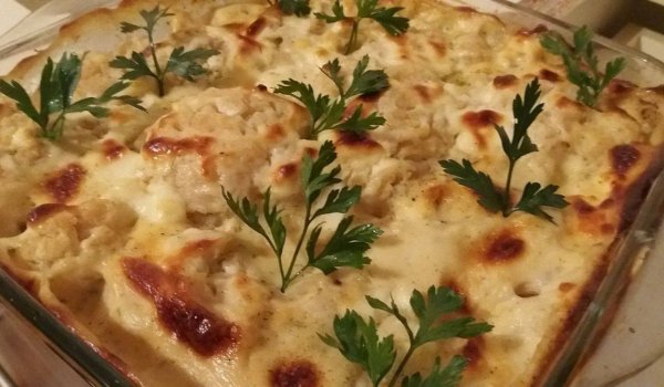 Карфиол с топено сирене и мляко