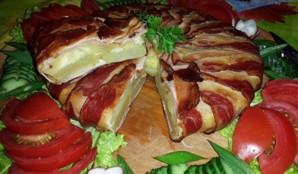Картофена фокача с бекон