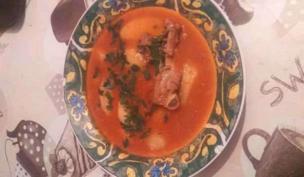 Картофена яхния със свински ребра