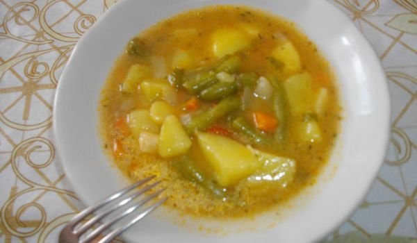 Картофена яхния със зеленчуци