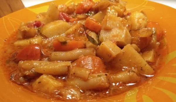 Картофена манджичка с жълт боб