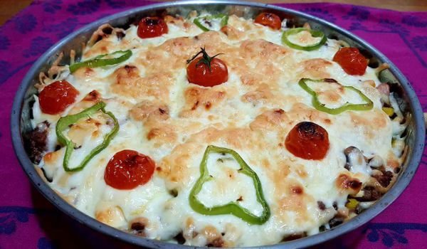 Картофена запеканка с кайма и топено сирене