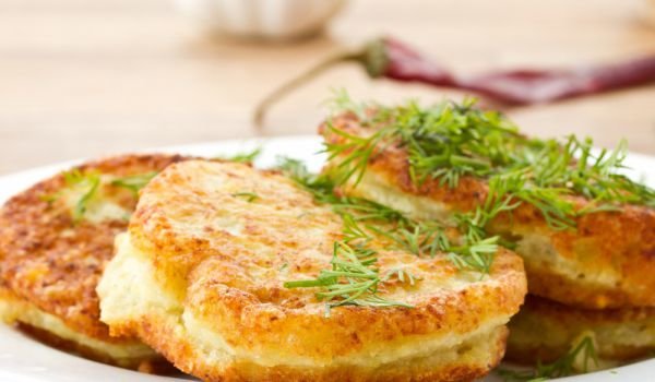 Картофени кюфтенца със сирене