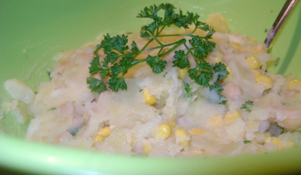 Картофено пюре с царевица и нахут