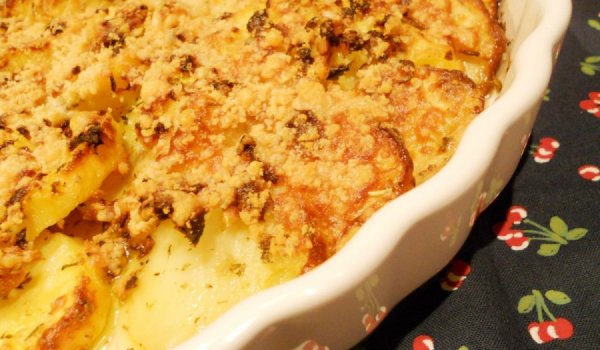 Картофи на фурна с хрупкава коричка от сирена