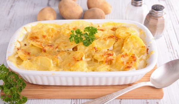 Картофи огретен със сметана