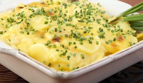 Картофи с извара