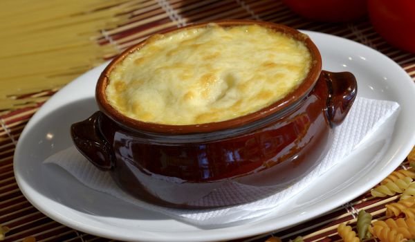 Картофи с копър в гювече