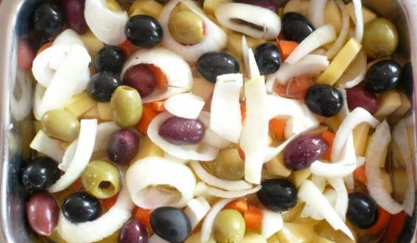 Картофи с маслини по гръцки