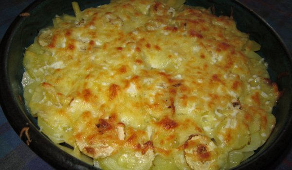 Картофи с тиквички на фурна