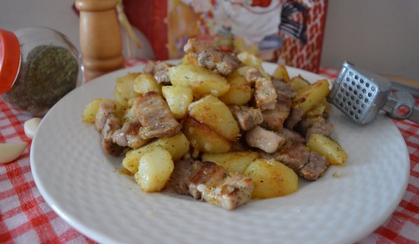 Картофи соте с бекон