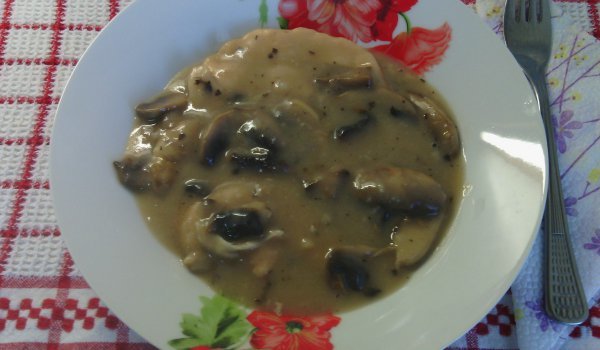 Каша с пилешки филенца и пресни гъби