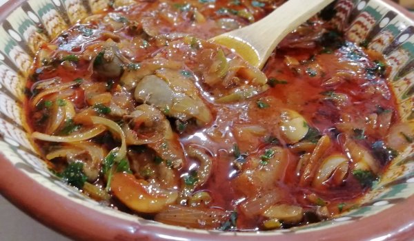 Кавърма с пилешки дробчета