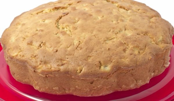 Кейк с ябълки и банани