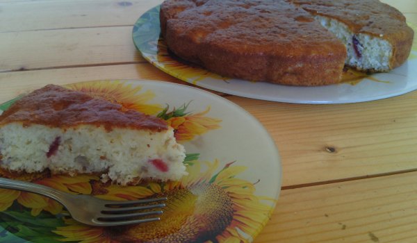 Кейк с праскови и череши