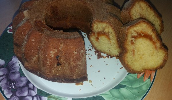 Кекс с 1 яйце и сладко от кайсии